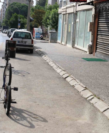 aydindaki-trafik-ve-otopark-sikintisinin-en-onemli-nedenlerinden-biri-denetimsizlik-cnqra4ue.jpg