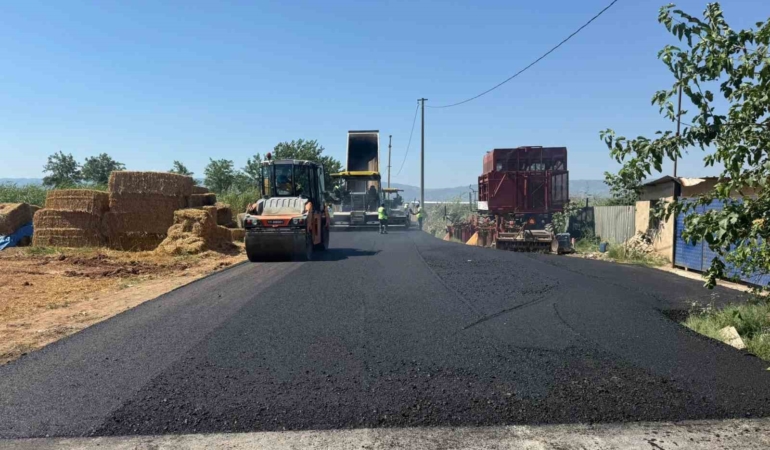 aydinin-tum-ilcelerinde-es-zamanli-yol-calismalari-suruyor-xIRALta6.jpg