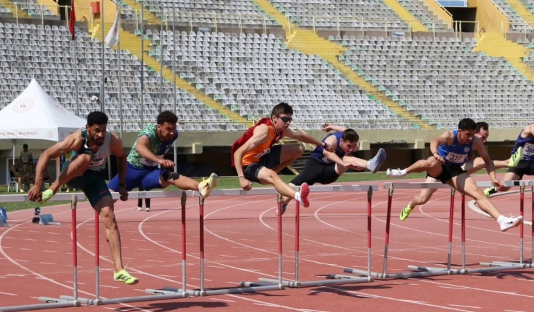 aydinli-sporcu-110-metre-engellide-turkiye-rekoru-kirdi-pGvmcz7y.jpg