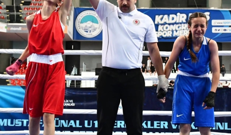 aydinli-yagmur-turkiye-sampiyonu-oldu-kjvqyglq.jpg