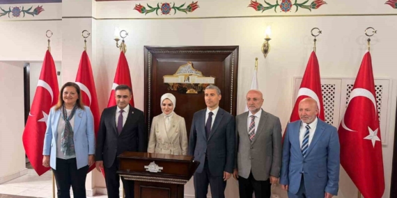 bakan-goktas-afyonkarahisarda-LXi8Ls6R.jpg