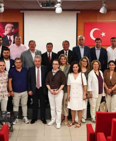 baskan-aras-sektor-temsilcileriyle-bir-araya-geldi-QjTLwPQJ.jpg