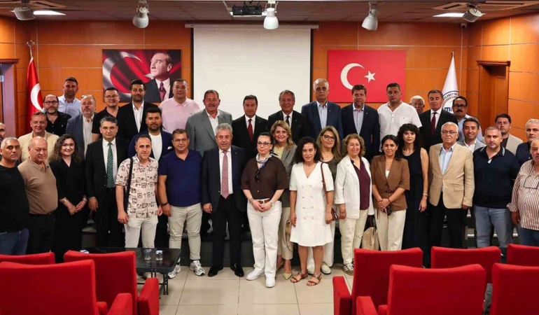 baskan-aras-sektor-temsilcileriyle-bir-araya-geldi-QjTLwPQJ.jpg