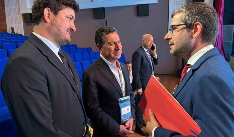 baskan-aras-uclg-mewa-genel-kurulunda-muglayi-temsil-etti-7kKLMxeU.jpg