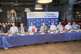 baskan-arslan-bozdoganda-uyeleri-ile-gorustu-Zktckw6J.jpg