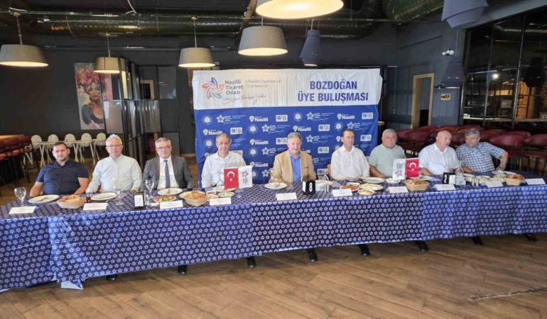 baskan-arslan-bozdoganda-uyeleri-ile-gorustu-Zktckw6J.jpg