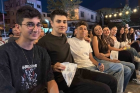 baskan-cercioglu-yenipazarlilari-acik-hava-sinemasi-ile-bulusturdu-d3OnWQbE.jpg
