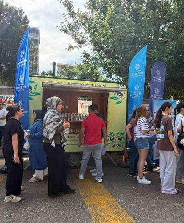 baskan-cercioglundan-yks-adaylarina-sinav-gunu-destegi-J5Gf6L8Y.jpg
