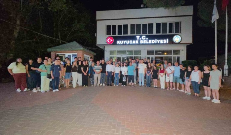 baskan-dogancadan-ogrencilere-diploma-jesti-JDUgQV6g.jpg