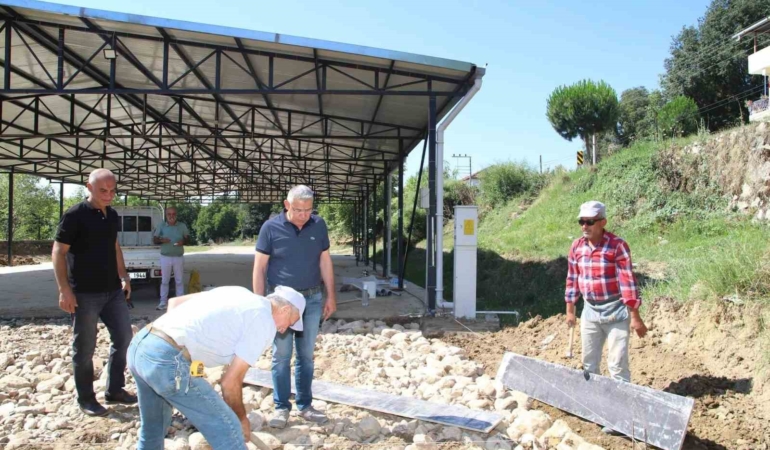 baskan-guler-kocak-mahallesindeki-calismalari-inceledi-A18tyUOA.jpg