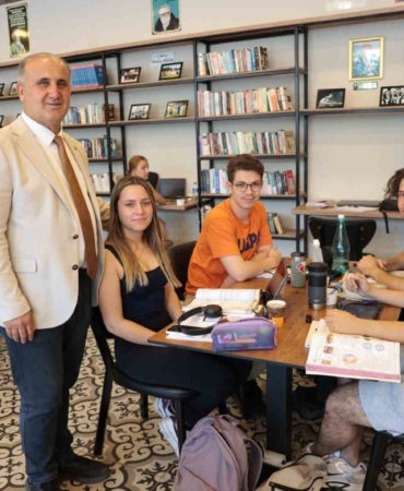 baskan-kayadan-yks-oncesi-ogrencilere-moral-ziyareti-WCsVIiSH.jpg
