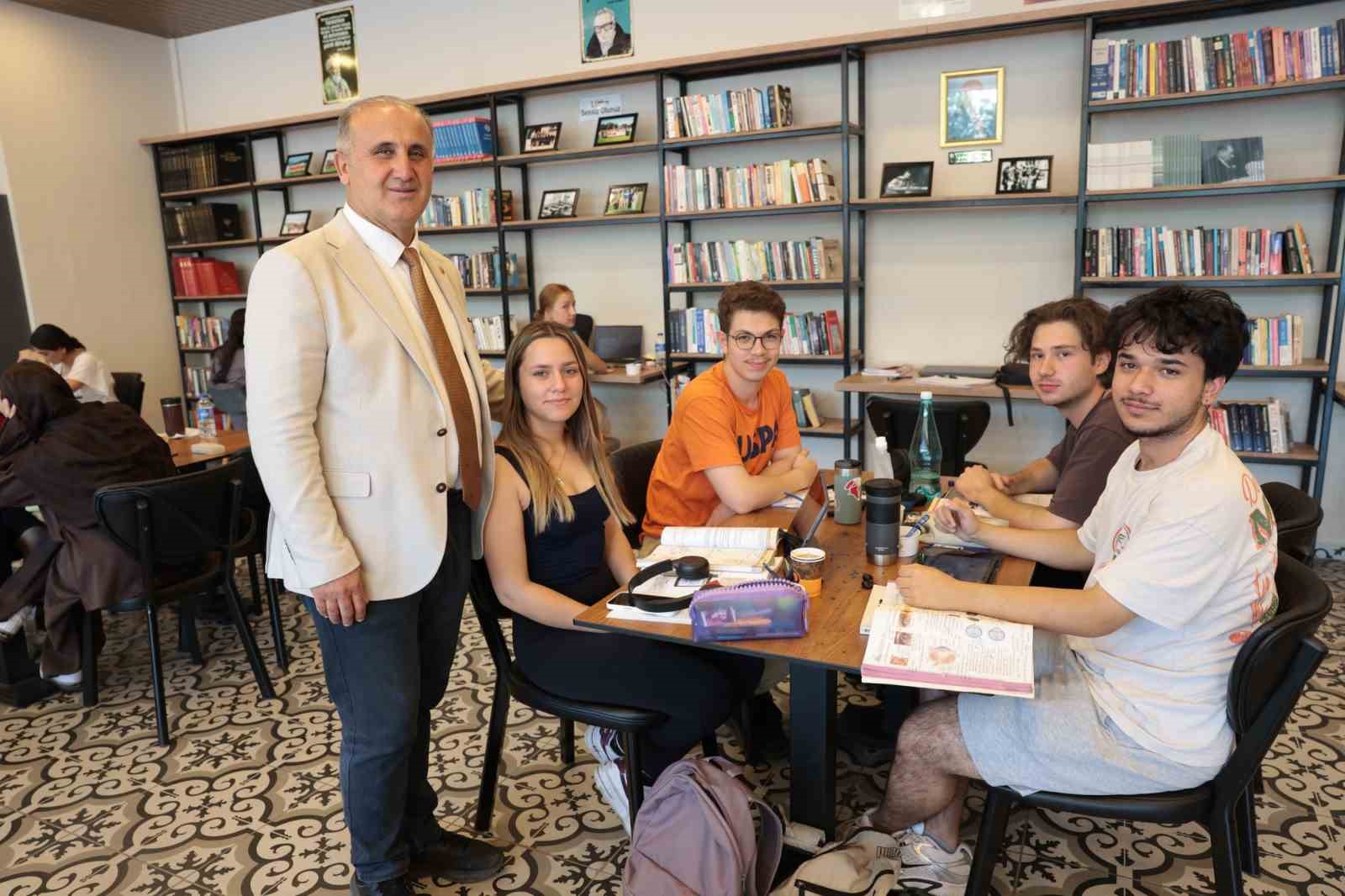baskan-kayadan-yks-oncesi-ogrencilere-moral-ziyareti-WCsVIiSH.jpg