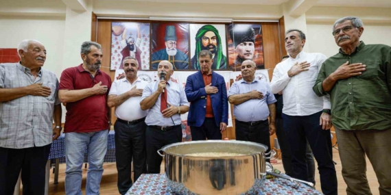 baskan-tugay-asure-lokmasini-paylasti-riLDs5nE.jpg