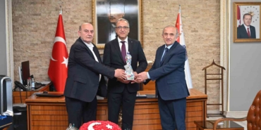 baskan-yilmaz-il-emniyet-muduru-karayel-ile-fikir-alisverisinde-bulundu-tZBHDJ8Z.jpg
