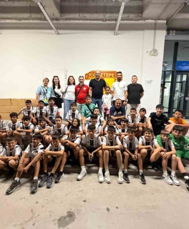 baskan-zencirciden-germencikli-genc-futbolculara-anlamli-jest-EGal8bOT.jpg
