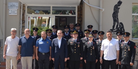 bayindir-kaymakami-meteden-jandarmaya-kurulus-yil-donumu-ziyareti-VF6lFuhM.jpg