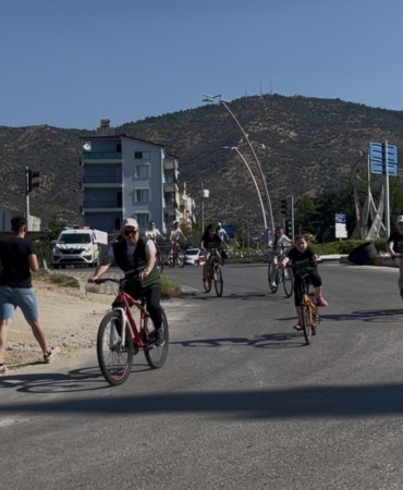 bayindirda-saglikli-yasam-icin-pedal-cevirdiler-cAEXVqJ2.jpg