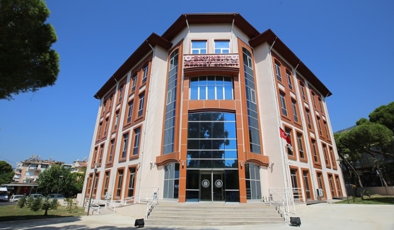 bayindirda-uyusturucu-operasyonu-3-gozalti-YsPvAH3y.jpg