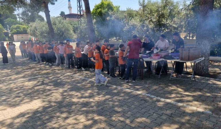 bayramin-bereketi-okul-bahcesine-tasindi-BLbWUvST.jpg