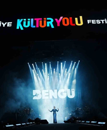 benguden-manisada-muhtesem-gece-KZEenHRz.jpg