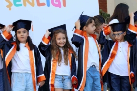beyaz-koskun-minikleri-kep-atti-I85LOjMa.jpg