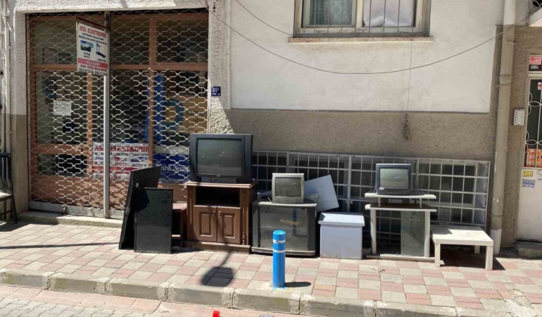 bir-donemin-vazgecilmezi-tuplu-televizyonlar-simdilerde-nostalji-yasatiyor-d5EEQHMS.jpg