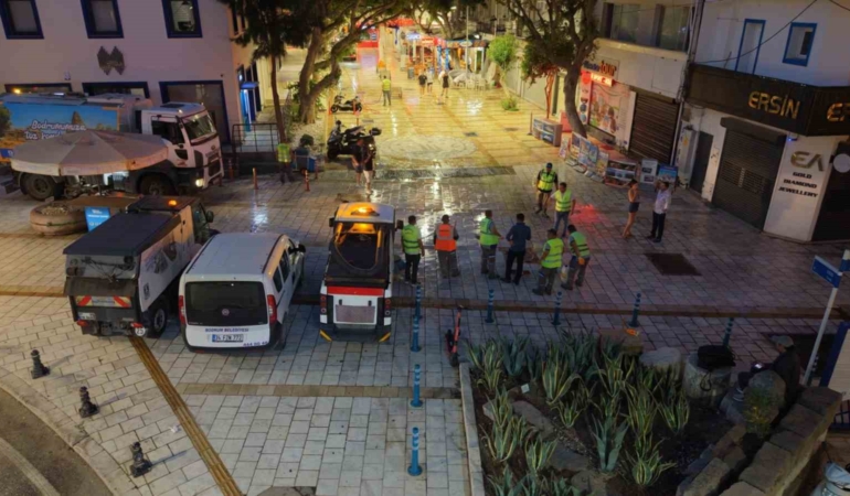 bodrum-carsi-mahallesinde-kapsamli-temizlik-sOi893A7.jpg