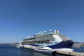 bodruma-turist-akini-deniz-yoluyla-1760-turist-geldi-dH3xwYjM.jpg