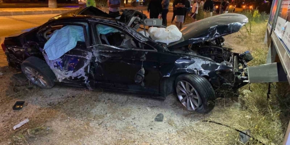bodrumda-takla-atan-otomobildeki-3-kisi-yaralandi-vlTy1Dr5.jpg