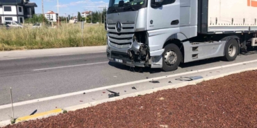 bolvadinde-trafik-kazasi-1-yarali-fFWlMqN2.jpg