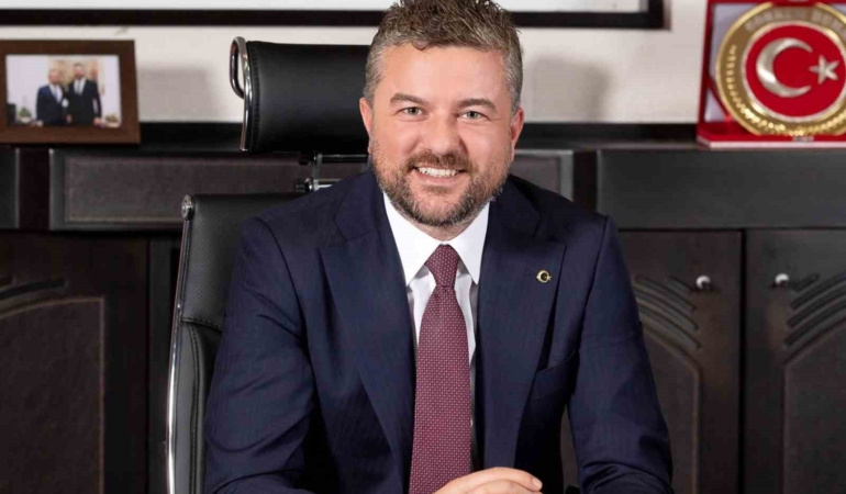 buca-belediye-baskani-gorkem-duman-tutuklandi-SwI5evMV.jpg