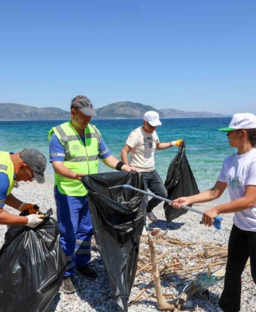 buyuksehirin-calismalariyla-ogrenciler-cevre-bilincini-ogreniyor-Yx2dbBqq.jpg