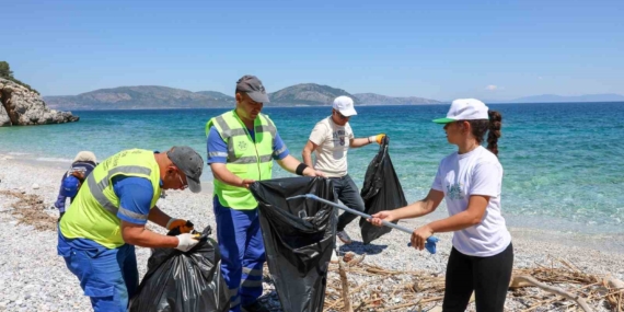 buyuksehirin-calismalariyla-ogrenciler-cevre-bilincini-ogreniyor-Yx2dbBqq.jpg