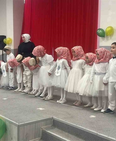 cavdarhisarda-4-6-yas-kuran-kursu-ogrencilerinden-yilsonu-gosterisi-1w7g87Te.jpg