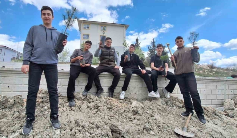 cedes-kapsaminda-kutahyada-fidan-dikim-seferberligi-dZ1U25wi.jpg