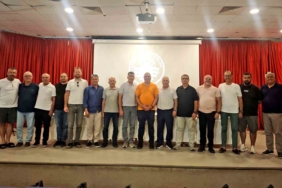 cesme-belediyesporda-mehmet-sarisac-yeniden-baskan-secildi-RtjBHvig.jpg