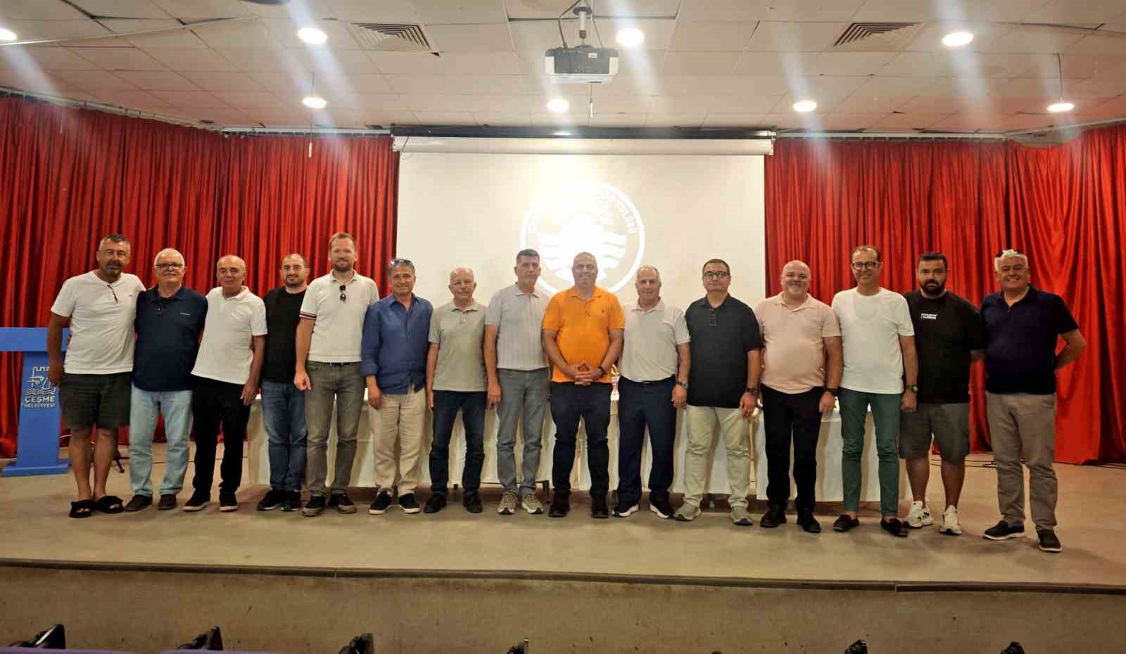 cesme-belediyesporda-mehmet-sarisac-yeniden-baskan-secildi-RtjBHvig.jpg