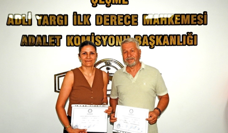 cesmede-yeni-secilen-muhtarlar-mazbatalarini-aldi-zBERBqn1.jpg