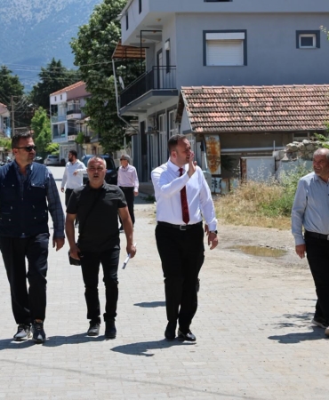 civrilde-ulasimi-konforlu-hale-getirmek-icin-calismalar-devam-ediyor-5UcLawR5.jpg