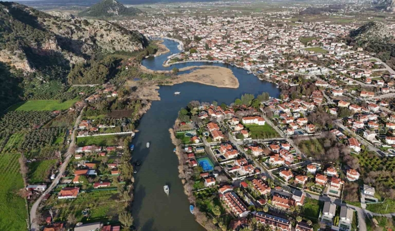 dalyan-kanalinda-elektrikli-tekne-donusum-projesi-degerlendirildi-7dhy5C4N.jpg