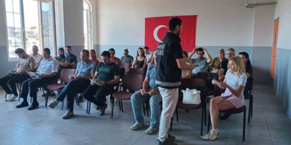 datcada-uyusturucuyla-mucadele-ve-isaret-dili-alaninda-farkindalik-calismalari-7deLxB9A.jpg