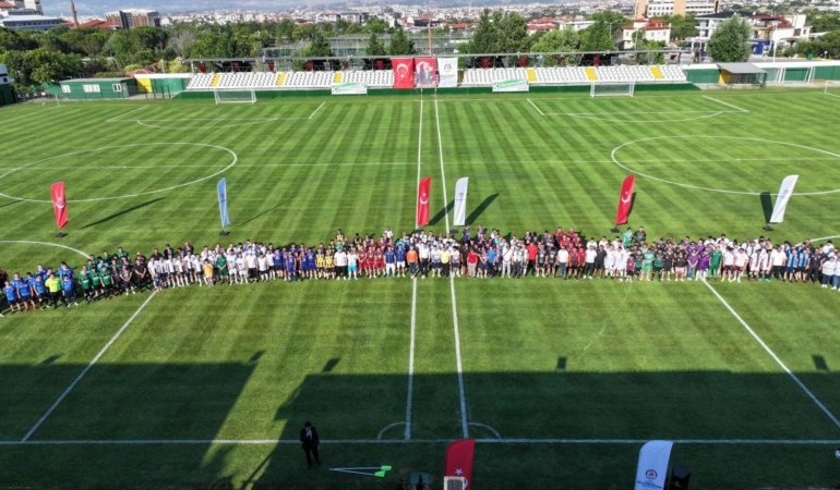 denizli-buyuksehir-belediyesi-birimler-arasi-futbol-turnuvasi-coskuyla-basladi-qvi79E4R.jpg