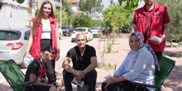 denizli-buyuksehir-sinavdaki-gencleri-de-babalari-da-unutmadi-pQCZLrsG.jpg