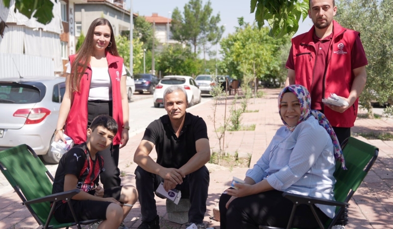 denizli-buyuksehir-sinavdaki-gencleri-de-babalari-da-unutmadi-pQCZLrsG.jpg