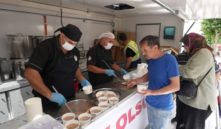 denizli-buyuksehirden-3-noktada-10-bin-kisilik-asure-hayri-48Ggpy12.jpg