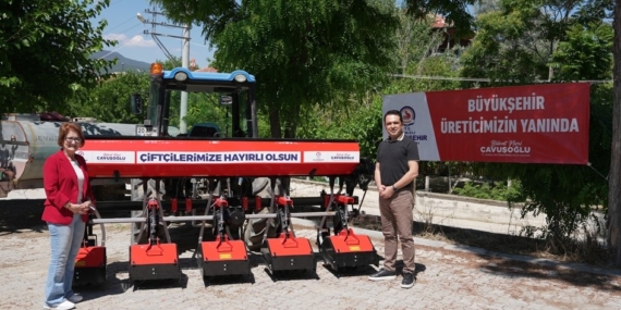 denizli-buyuksehirden-bozkurtlu-ureticilere-capa-makinesi-destegi-1RiNFrrR.jpg