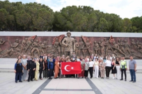 denizli-buyuksehirden-kirsaldaki-kadinlara-anlamli-canakkale-yolculugu-9xhIZTBu.jpg