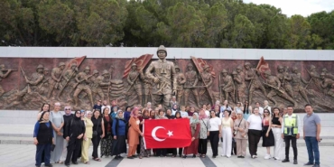 denizli-buyuksehirden-kirsaldaki-kadinlara-anlamli-canakkale-yolculugu-9xhIZTBu.jpg