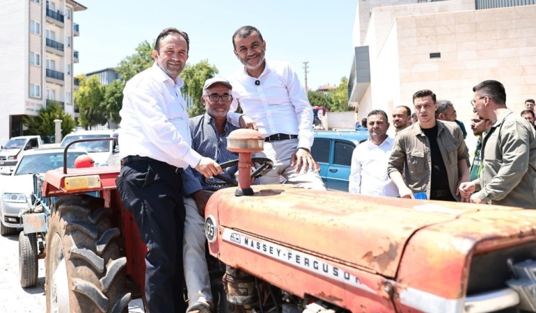 denizli-buyuksehirin-yem-dagitiminda-ikinci-hafta-basladi-mFOcGpVl.jpg