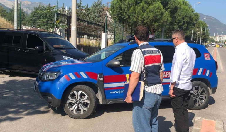 denizlide-jandarmadan-uyusturucu-baskini-baro-baskani-ve-11-avukat-gozaltina-alindi-ejDQVvQa.jpg